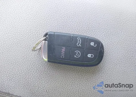 2019 Dodge Charger R/T Rwd z USA, uszkodzony, nr VIN 2C3CDXCT6KH681882